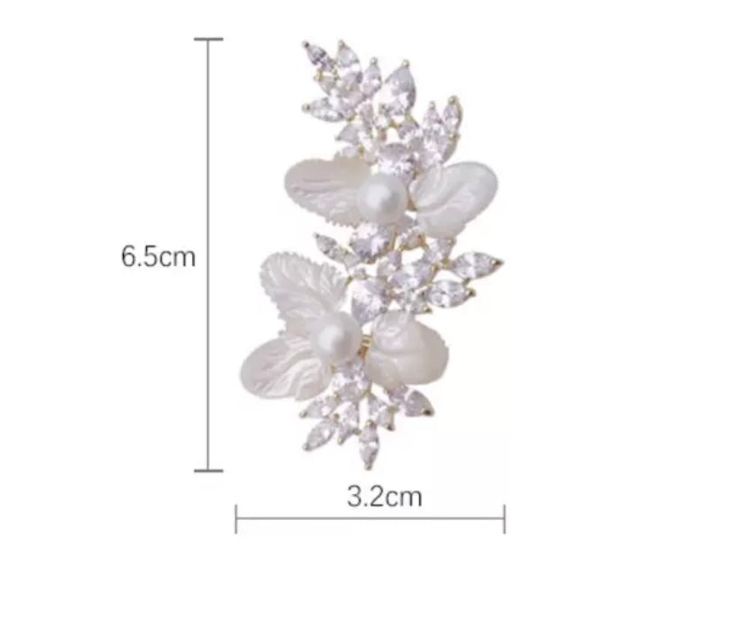 Allure Pearl Elegant Mother-of-Pearl & Crystal Floral Brooch